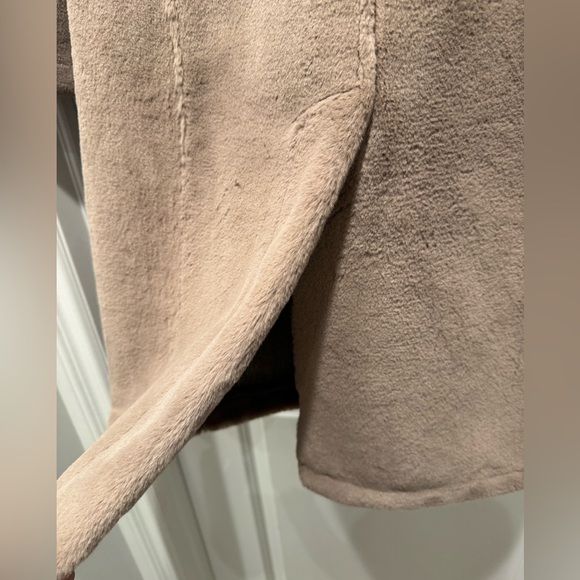 Avec Les Filles faux fur mid length coat - Picture 3 of 7